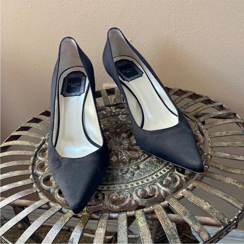 Classic Christian DIOR Black Satin Pointy Toe Kitten Heel Shoes - Picture 7 of 16